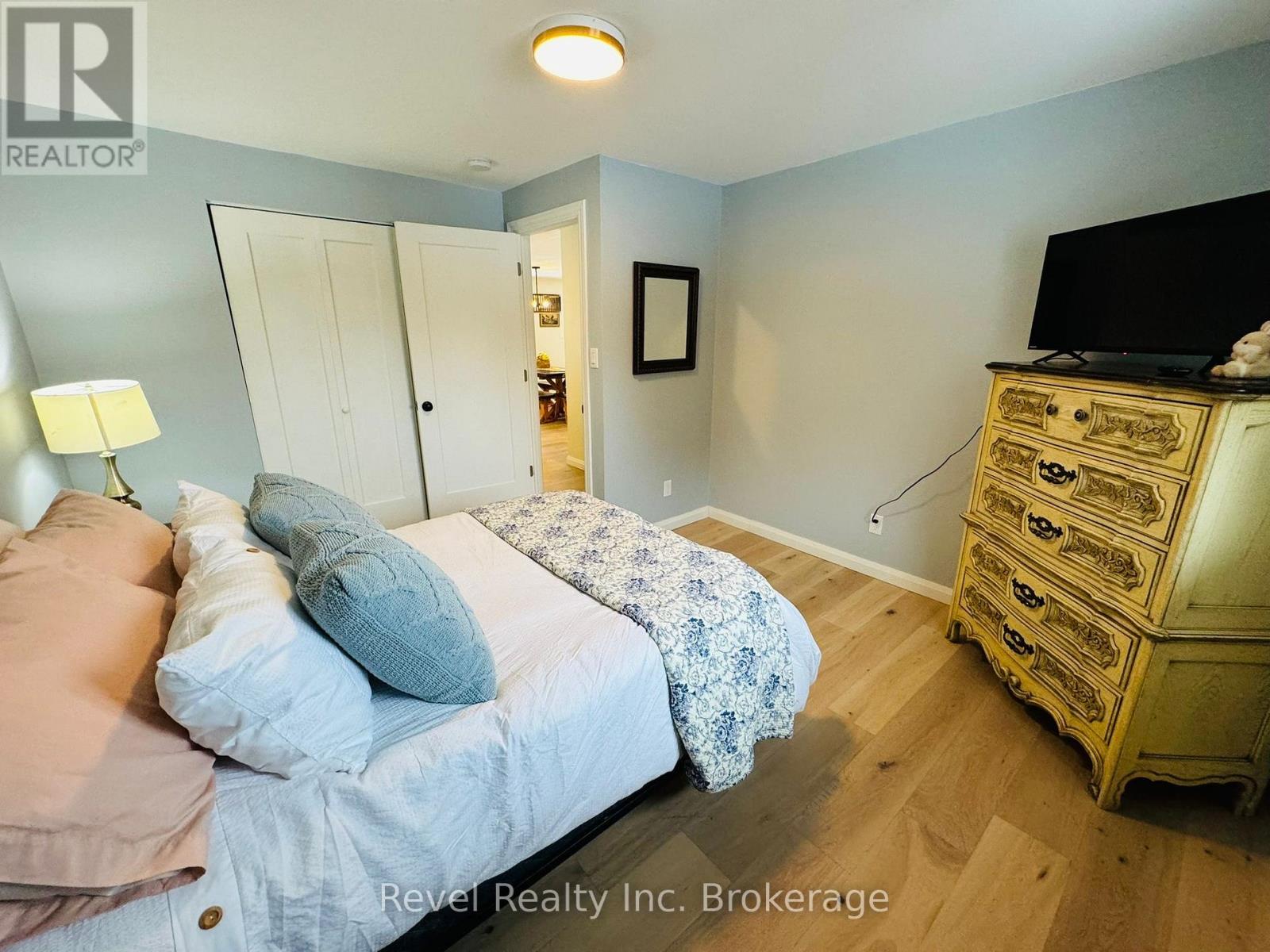541 Donald Street Property Photo 18