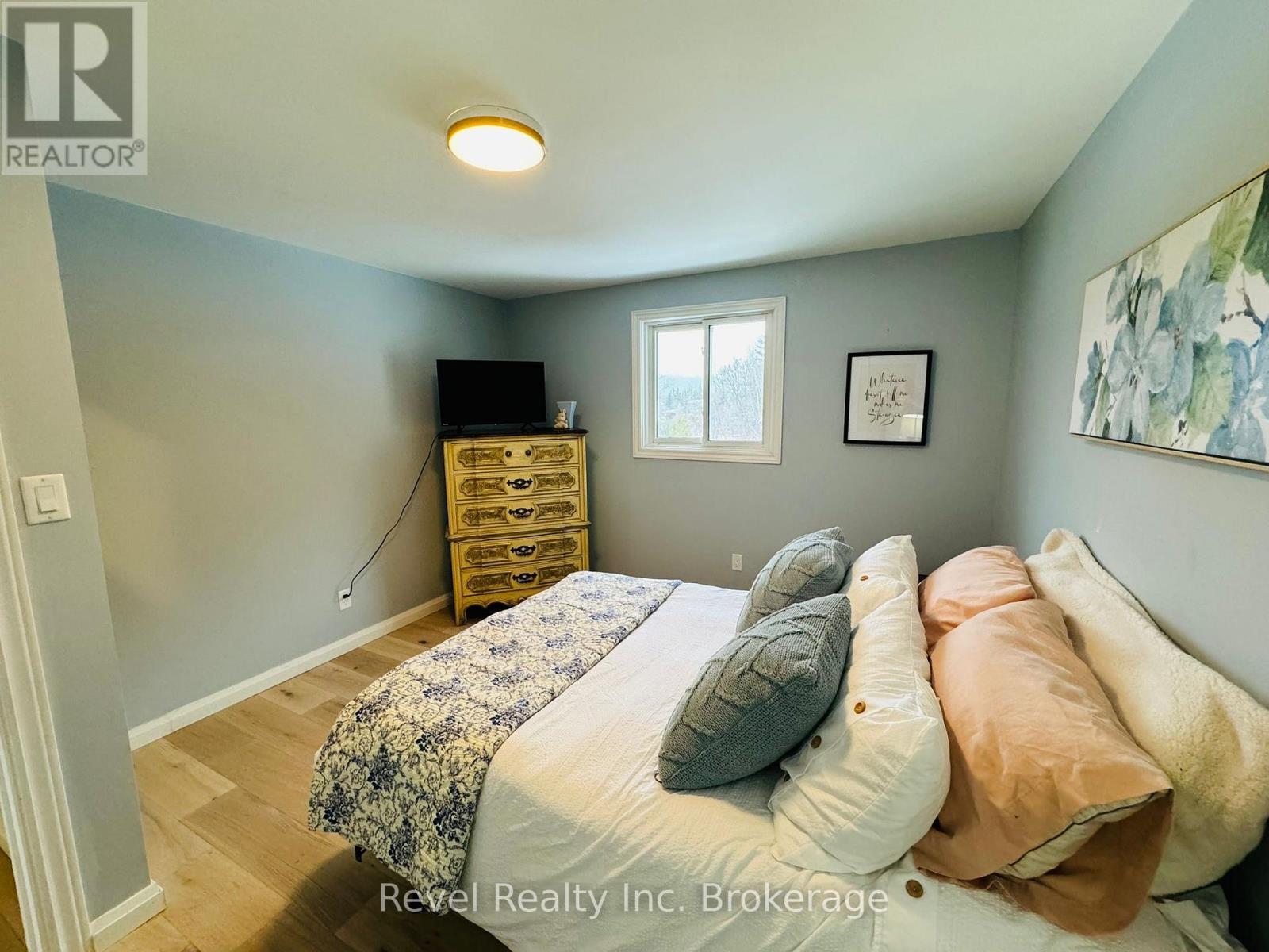 541 Donald Street Property Photo 19