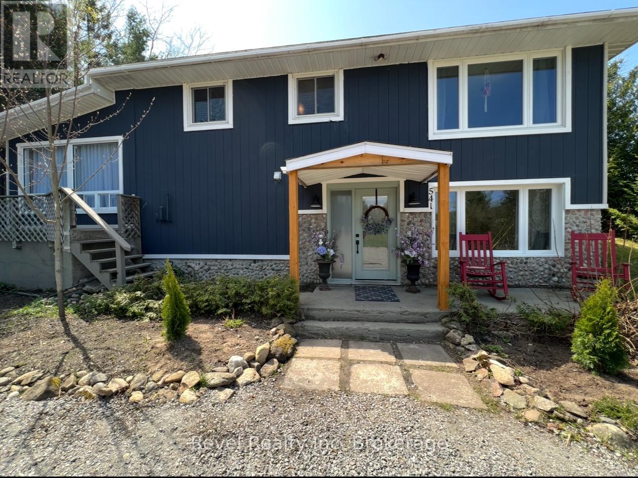 541 Donald Street Property Photo 39