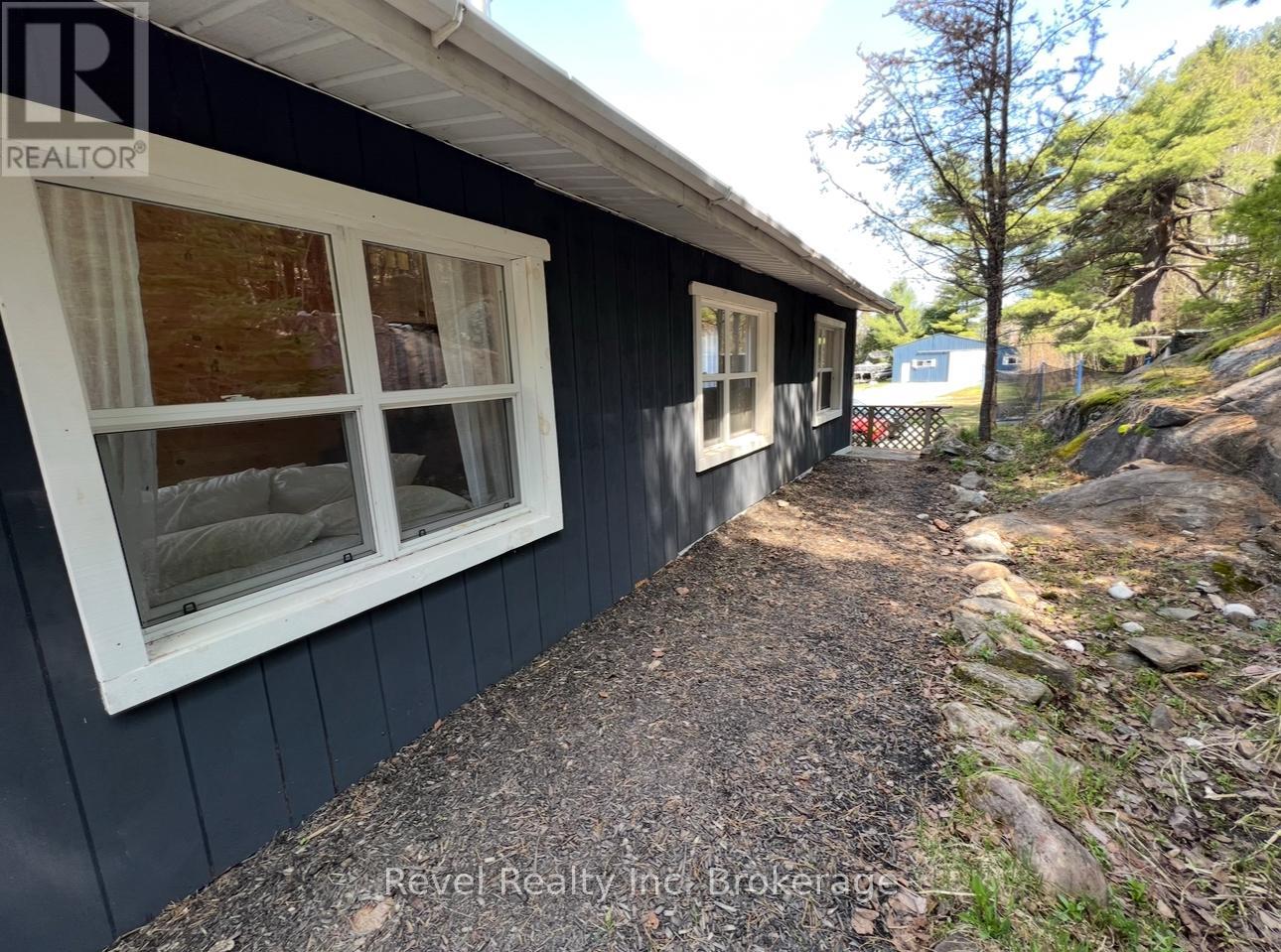 541 Donald Street Property Photo 40