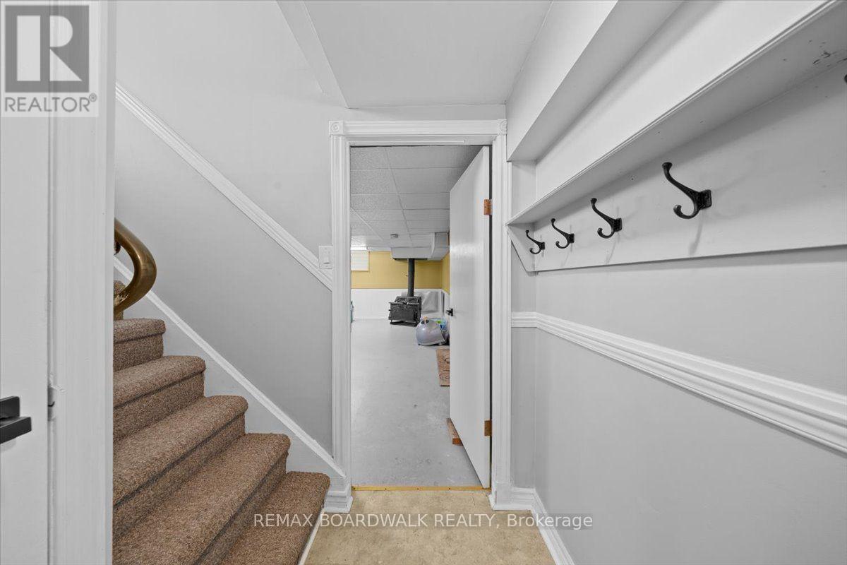 201 Linda Loop Property Photo 23