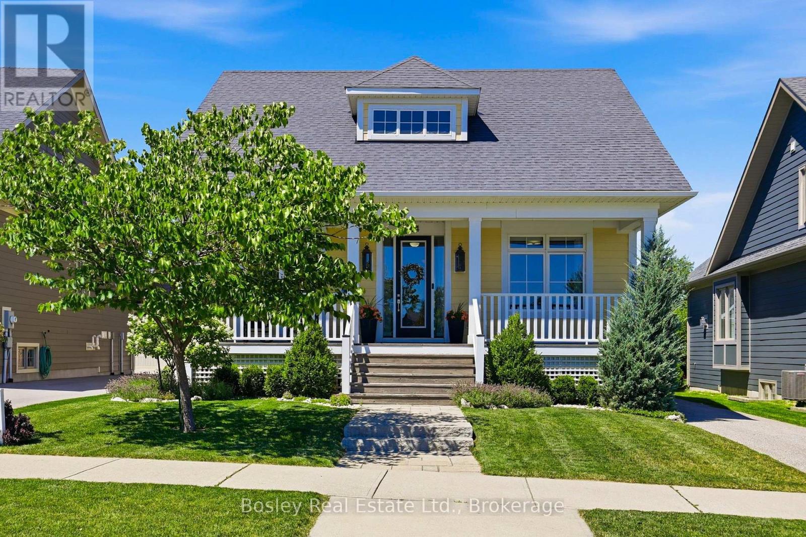 104 Snow Apple Crescent Property Photo 1