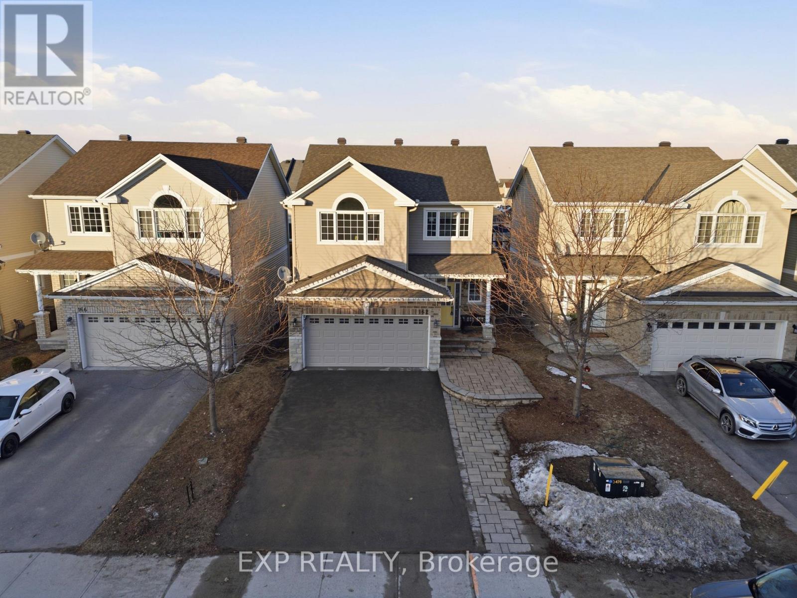 162 Bert Hall Street Property Photo 4