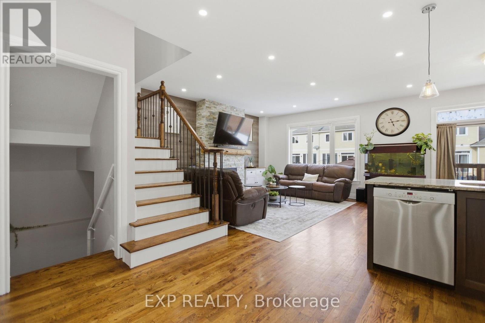 162 Bert Hall Street Property Photo 7