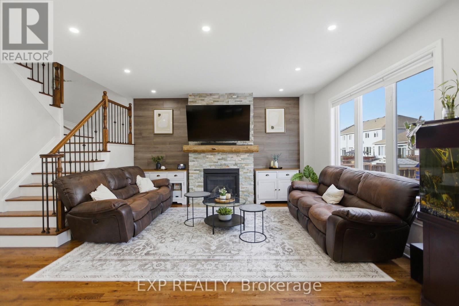 162 Bert Hall Street Property Photo 8
