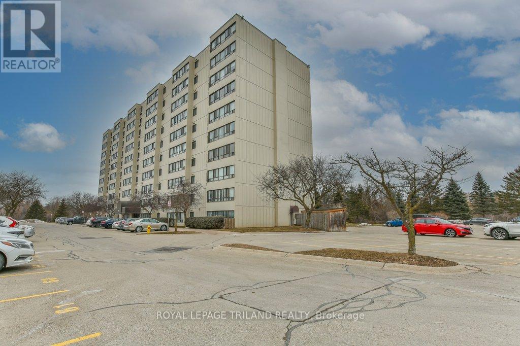 1001 - 1600 ADELAIDE STREET N Property Photo 1