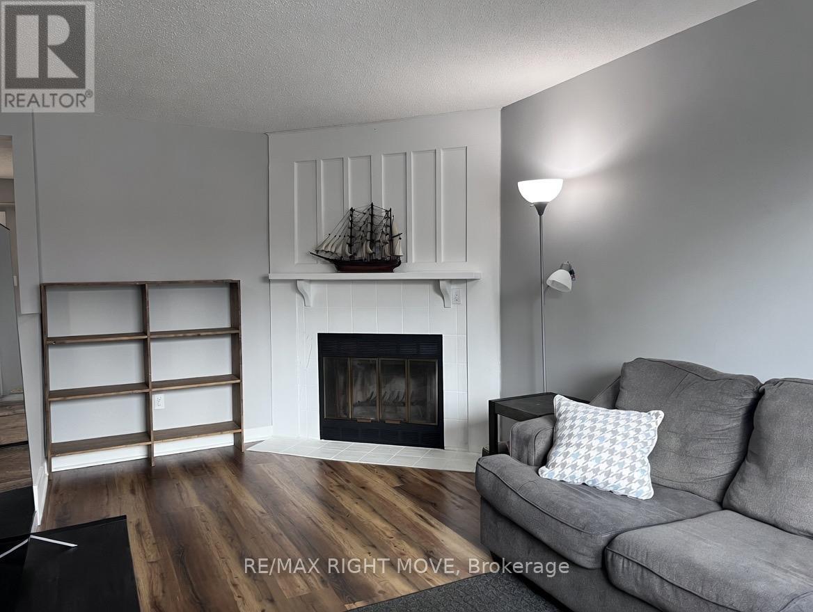 3 - 486 Springbank Avenue N Property Photo 15