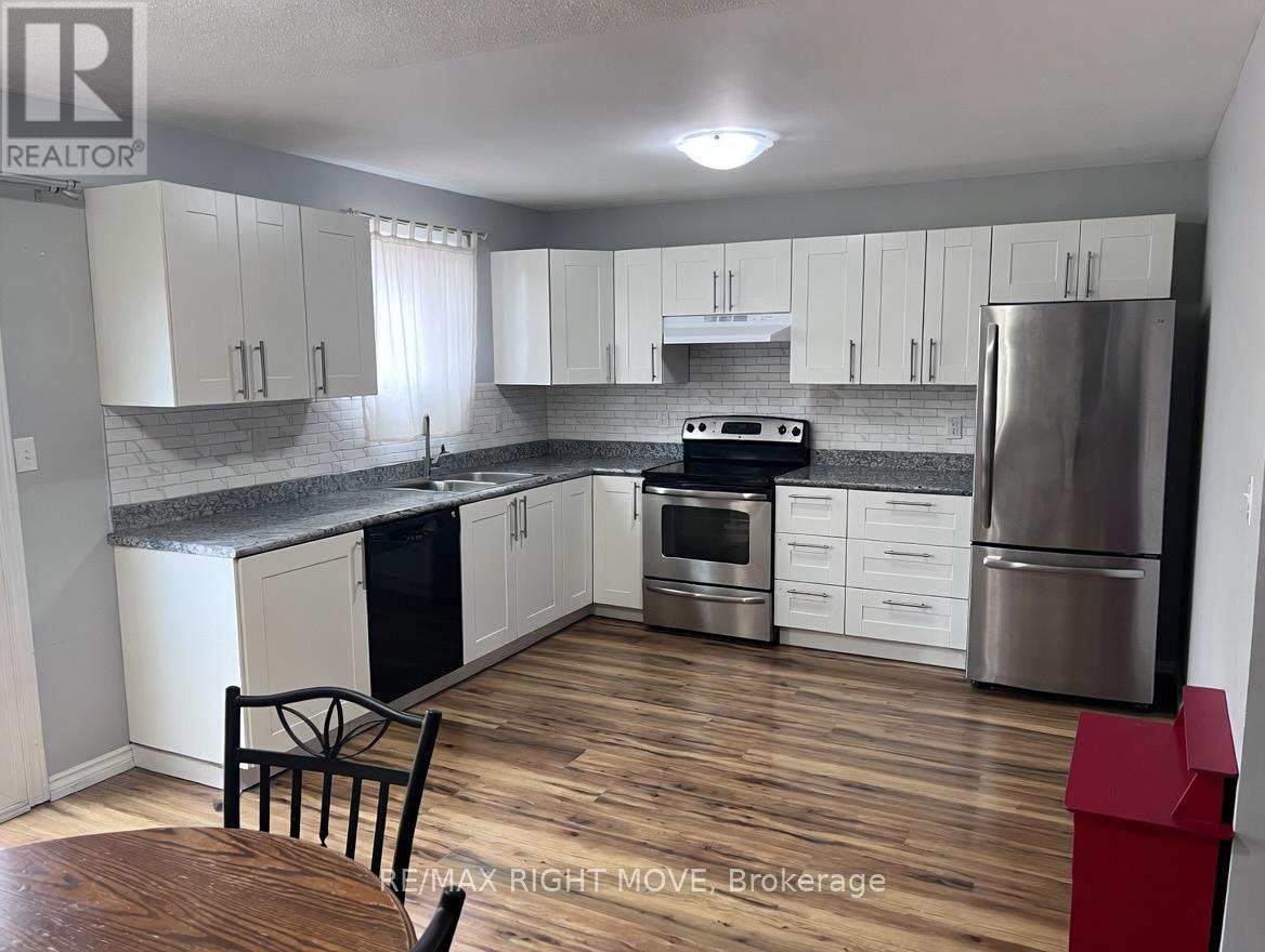 3 - 486 Springbank Avenue N Property Photo 18