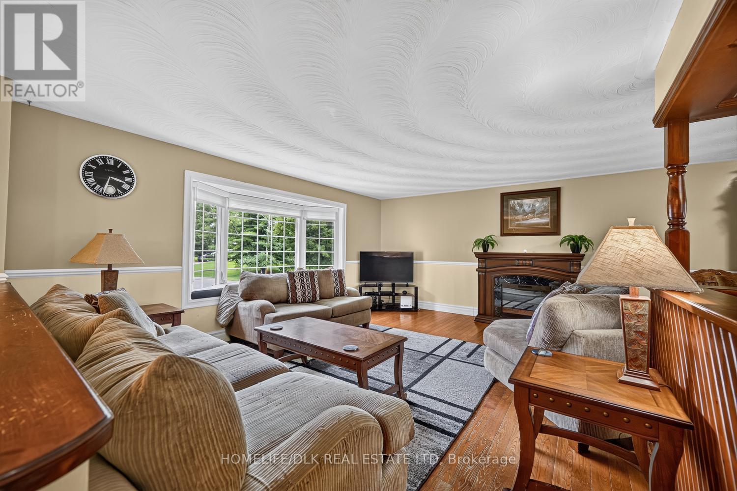 6 Kimberley Crescent Property Photo 7