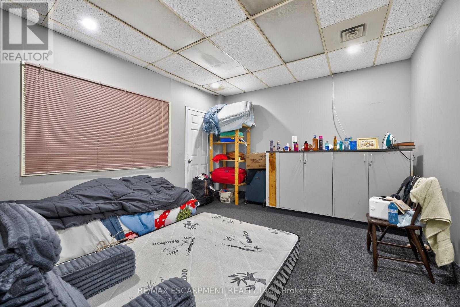 1292 Barton Street E Property Photo 11