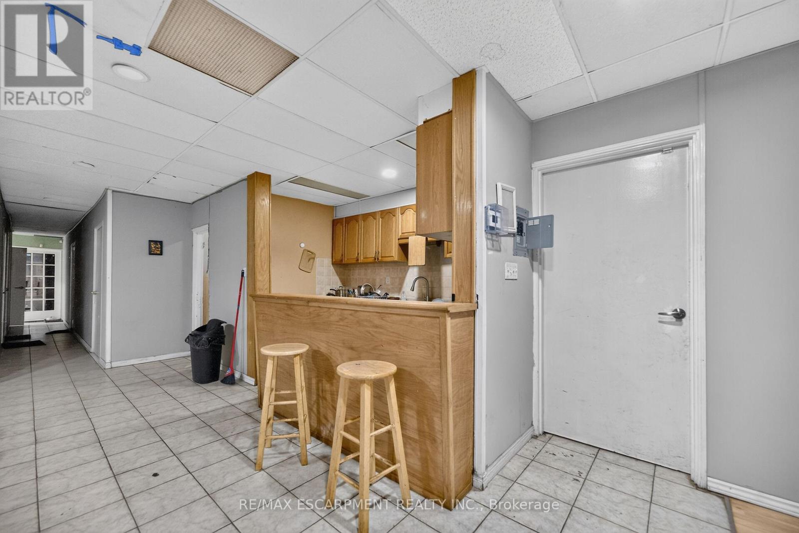 1292 Barton Street E Property Photo 20