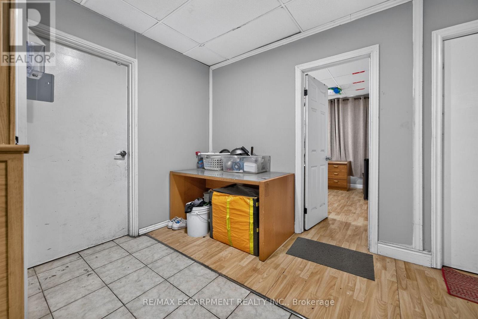 1292 Barton Street E Property Photo 39