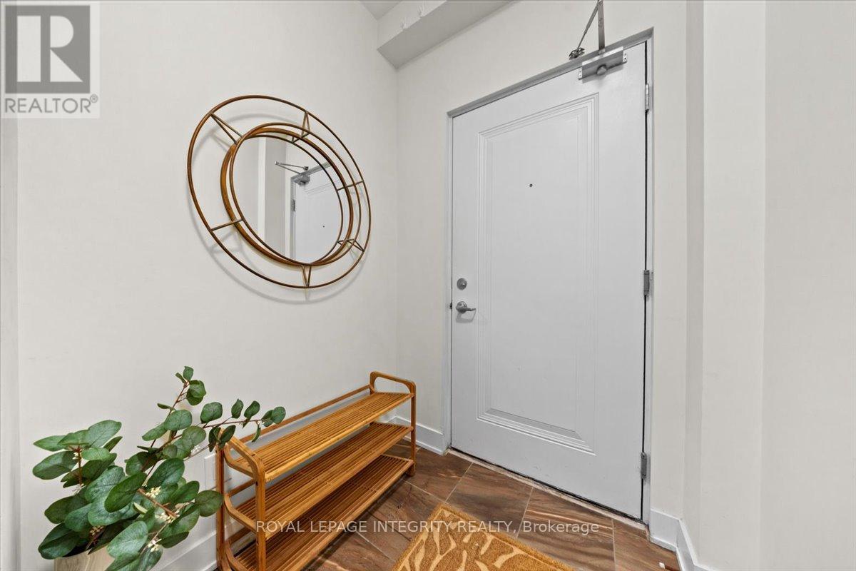 9 - 78 Holmwood Avenue Property Photo 3