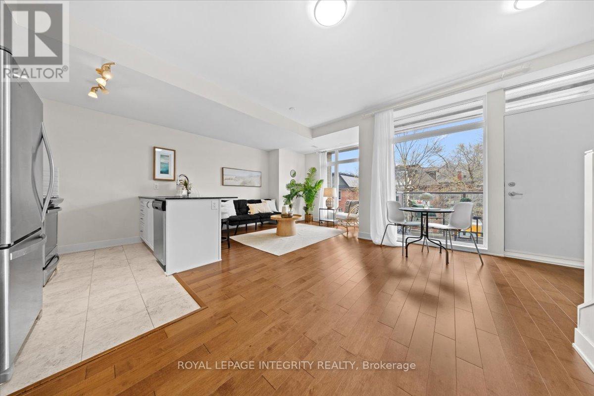 9 - 78 Holmwood Avenue Property Photo 9