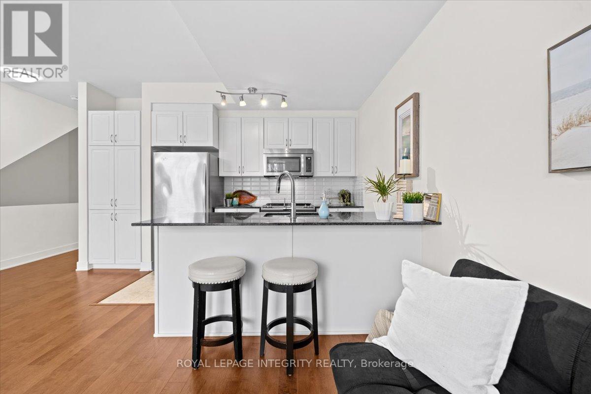 9 - 78 Holmwood Avenue Property Photo 13