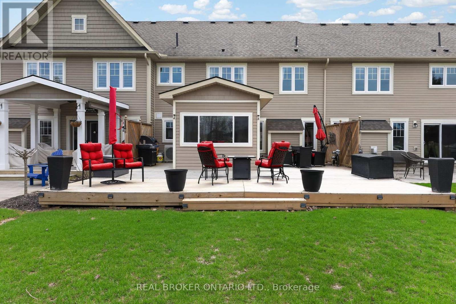 50 Masters Crescent W Property Photo 20