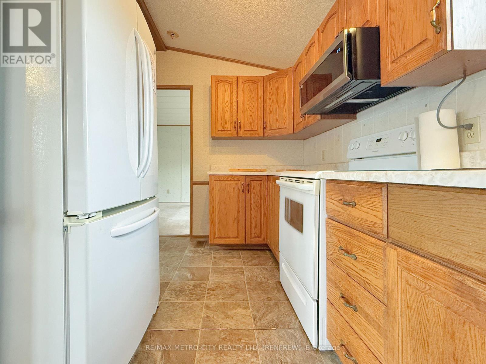 34 Sunset Lane Property Photo 15