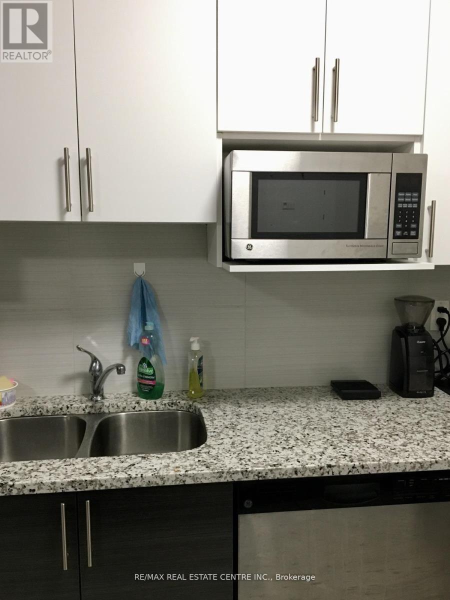 279 - 258b Sunview Street Property Photo 14