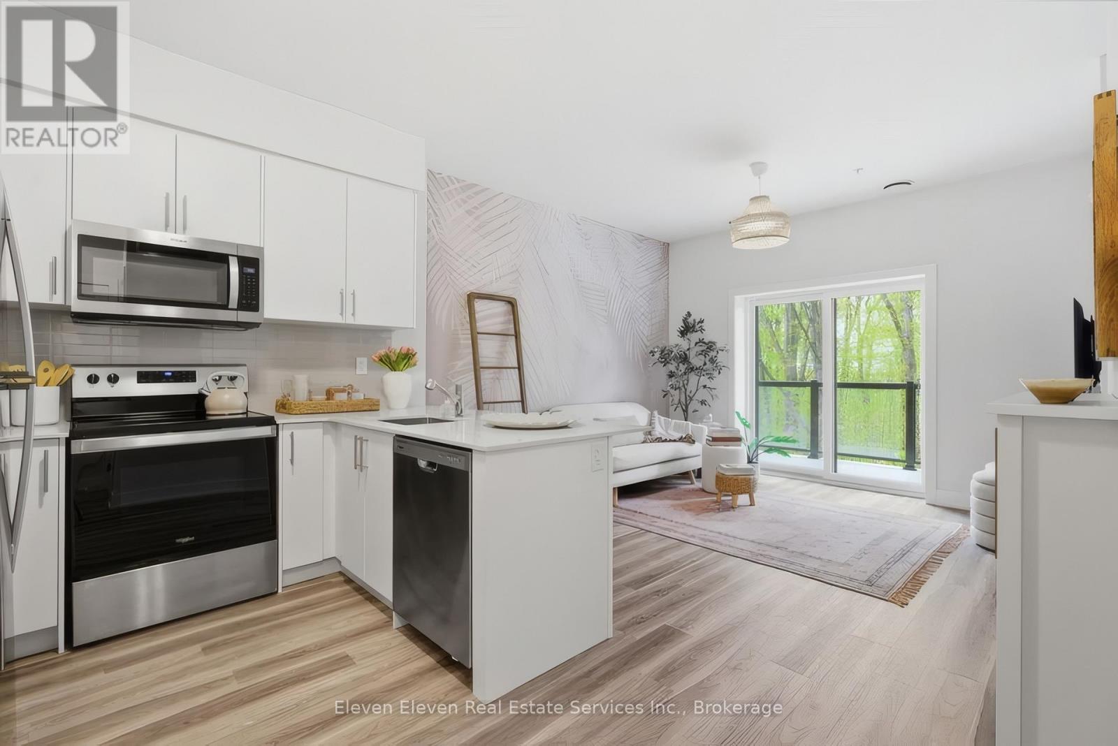 422 - 1100 Lackner Place Property Photo 12