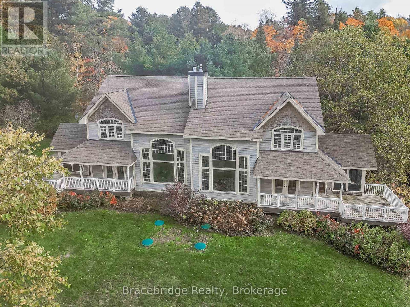 CARLING 6 W2 - 3876 MUSKOKA RD 118 HIGHWAY W Property Photo 1