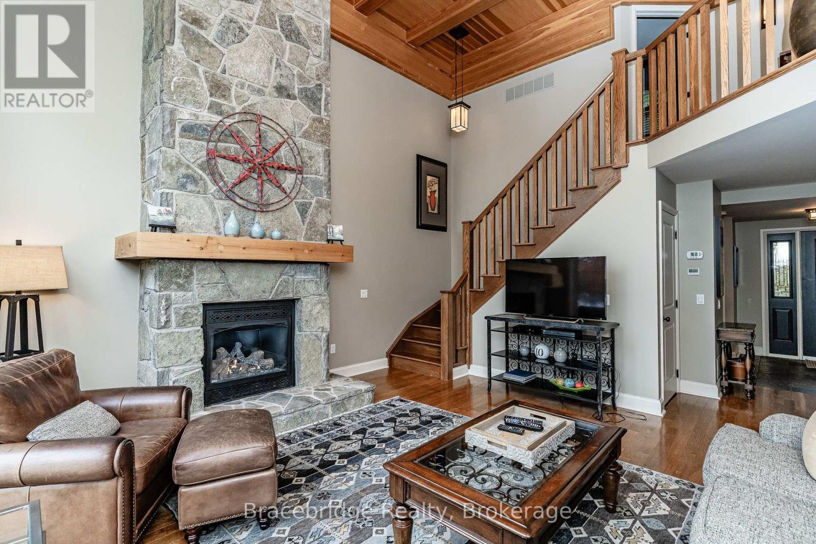 Carling 6 W2 - 3876 Muskoka Rd 118 Highway W Property Photo 5