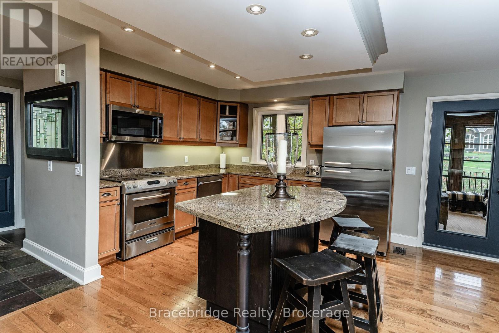 Carling 6 W2 - 3876 Muskoka Rd 118 Highway W Property Photo 10