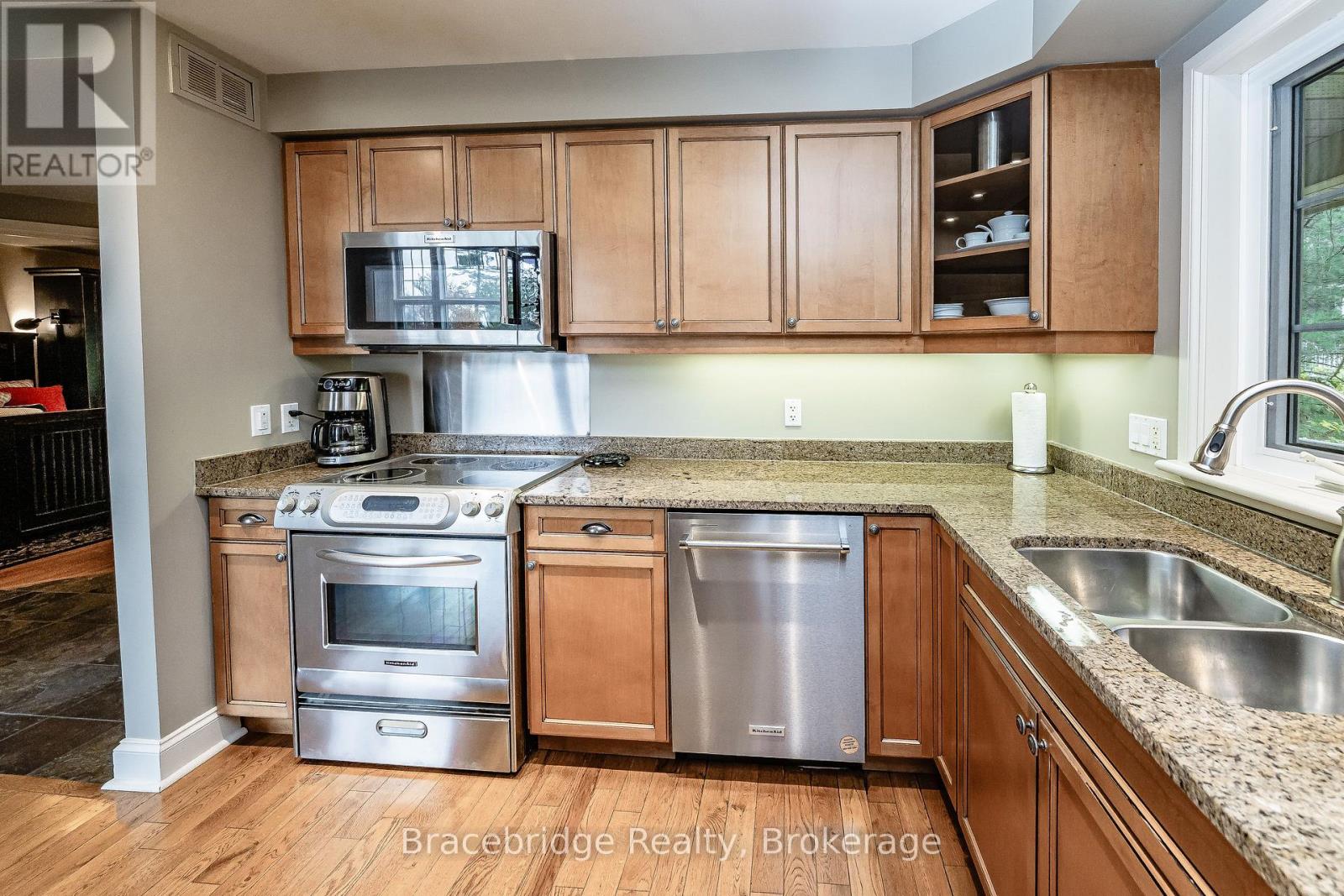 Carling 6 W2 - 3876 Muskoka Rd 118 Highway W Property Photo 11