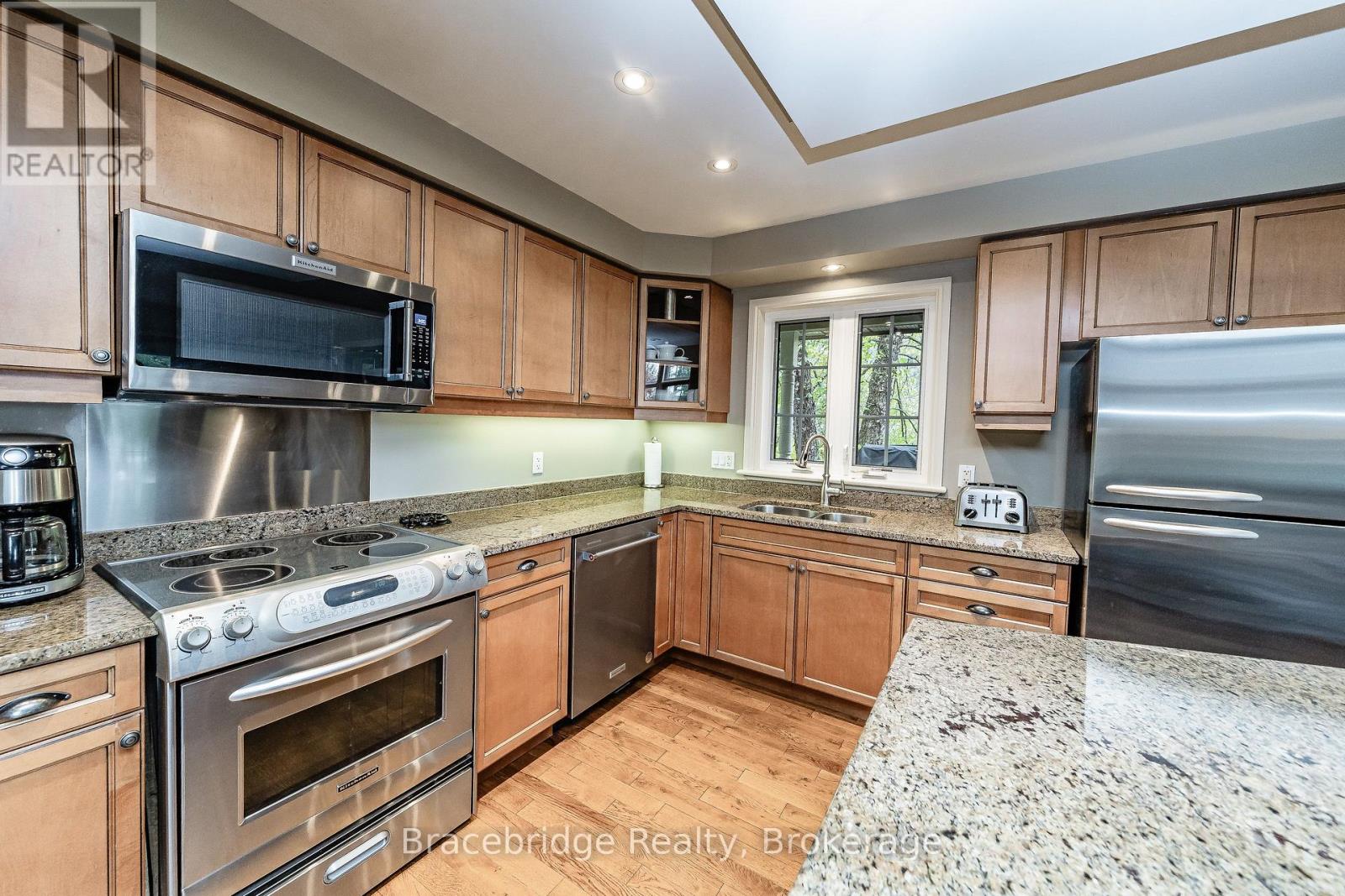 Carling 6 W2 - 3876 Muskoka Rd 118 Highway W Property Photo 12