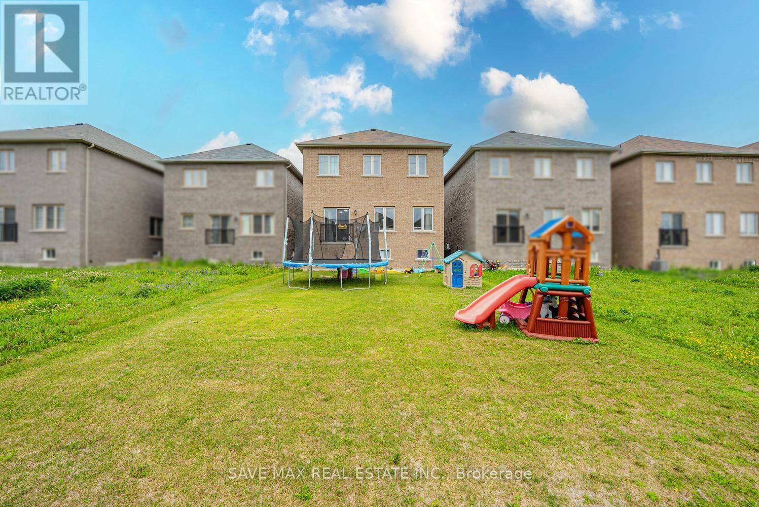 335 Ridley Crescent Property Photo 44