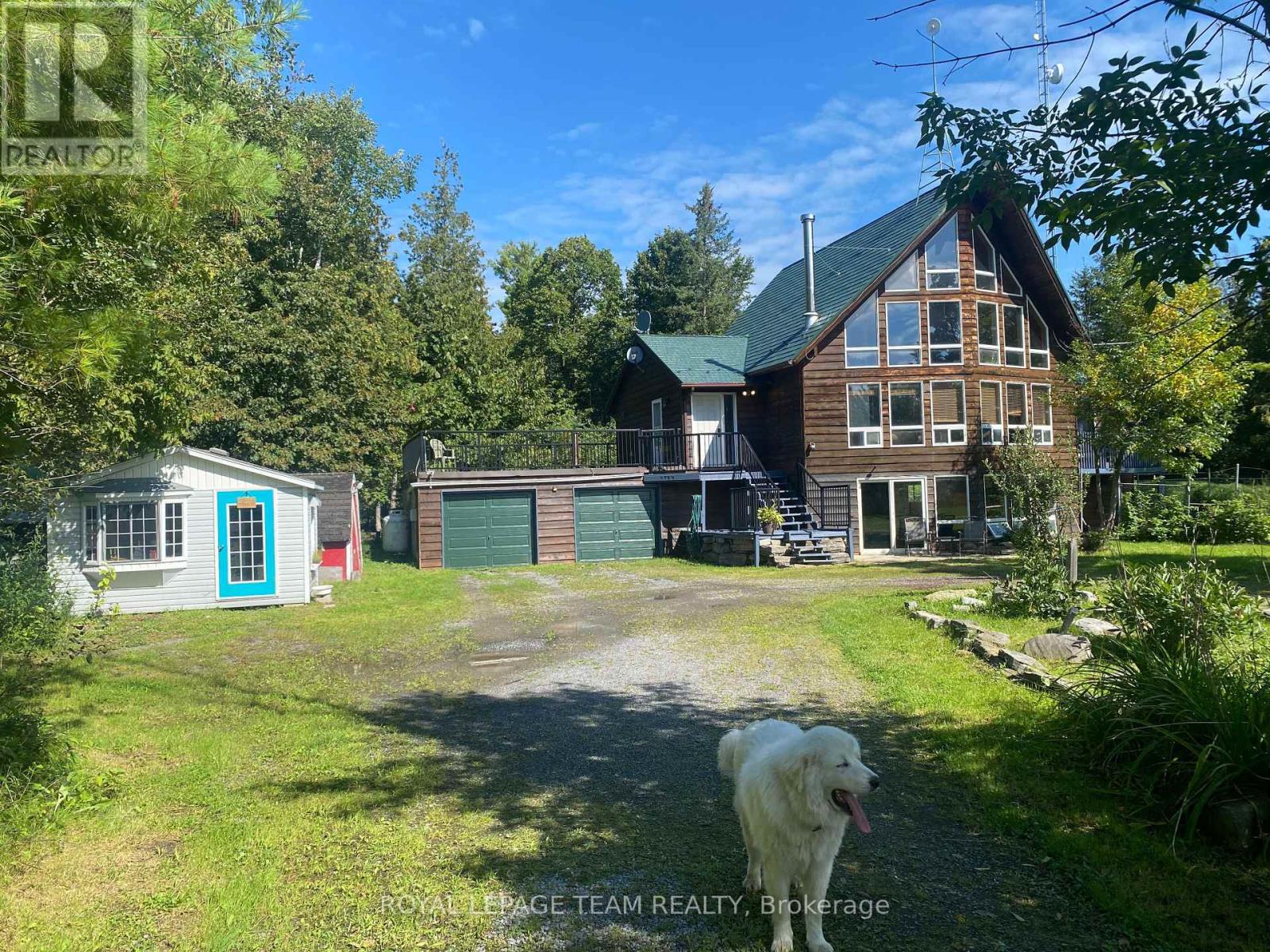 4984 Dunrobin Road Property Photo 1