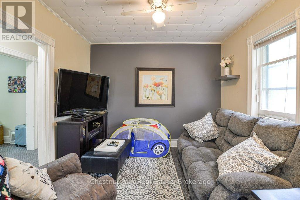 128 James Street Property Photo 2
