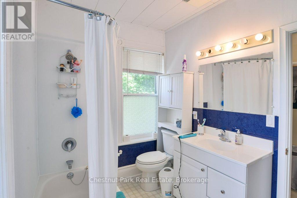 128 James Street Property Photo 9