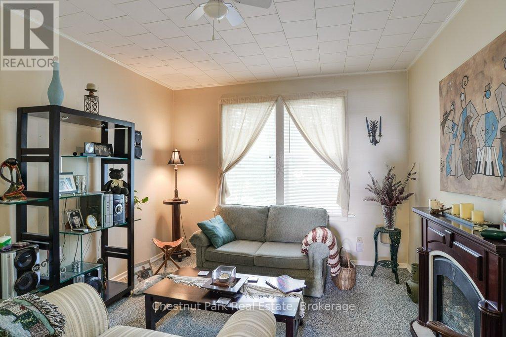 128 James Street Property Photo 11