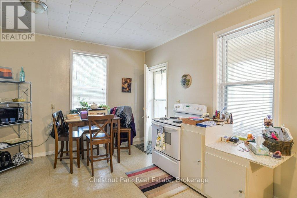 128 James Street Property Photo 13