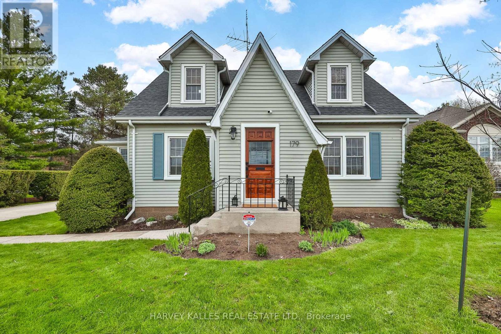 179 Niagara Street Property Photo 1