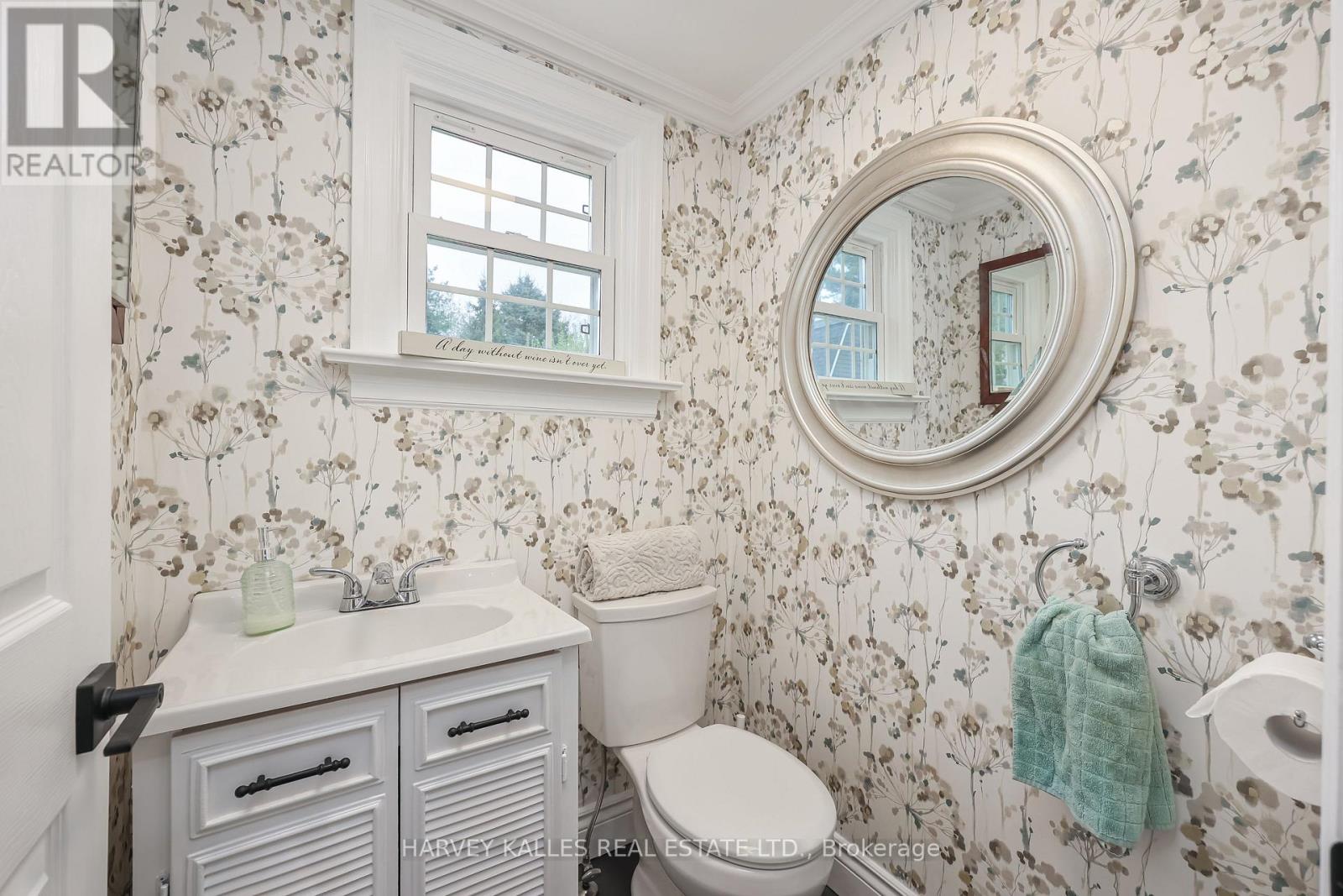 179 Niagara Street Property Photo 14