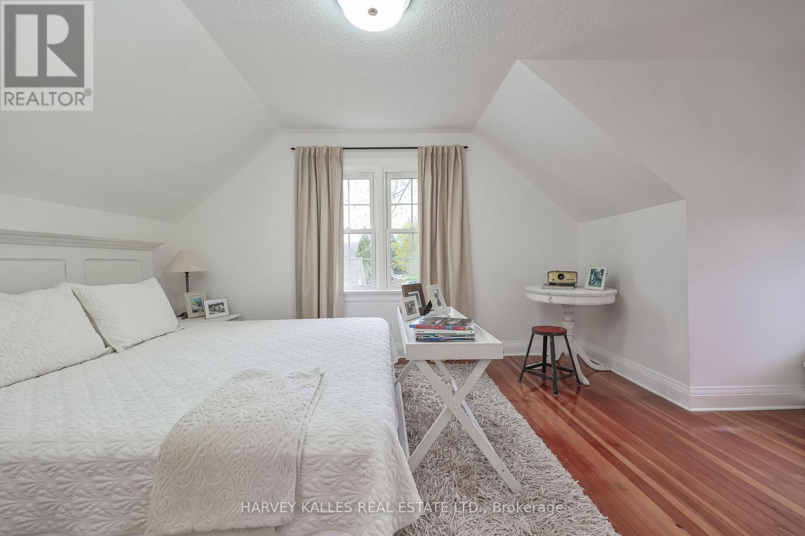 179 Niagara Street Property Photo 22