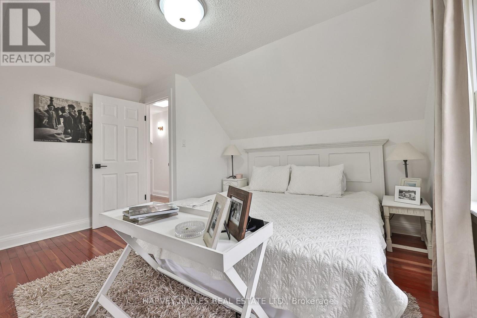 179 Niagara Street Property Photo 23
