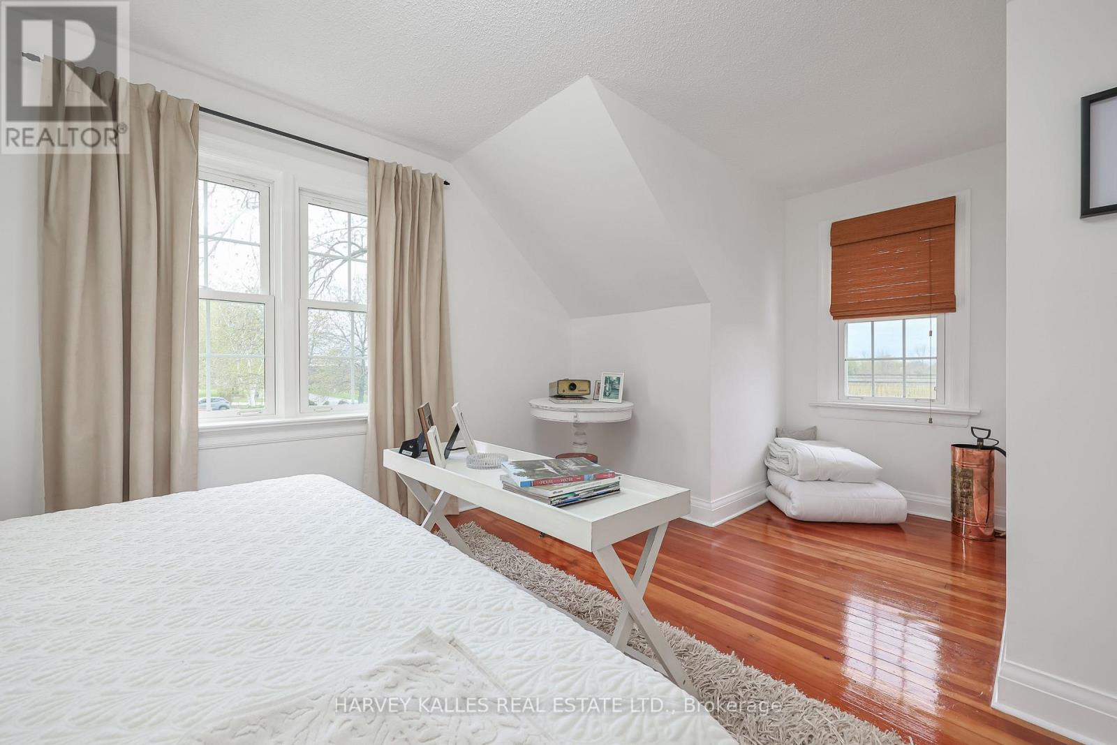 179 Niagara Street Property Photo 24