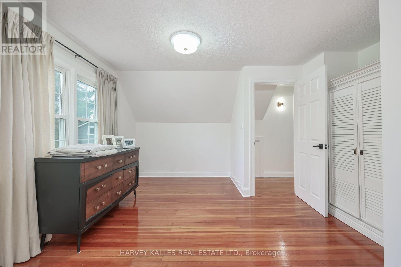 179 Niagara Street Property Photo 29