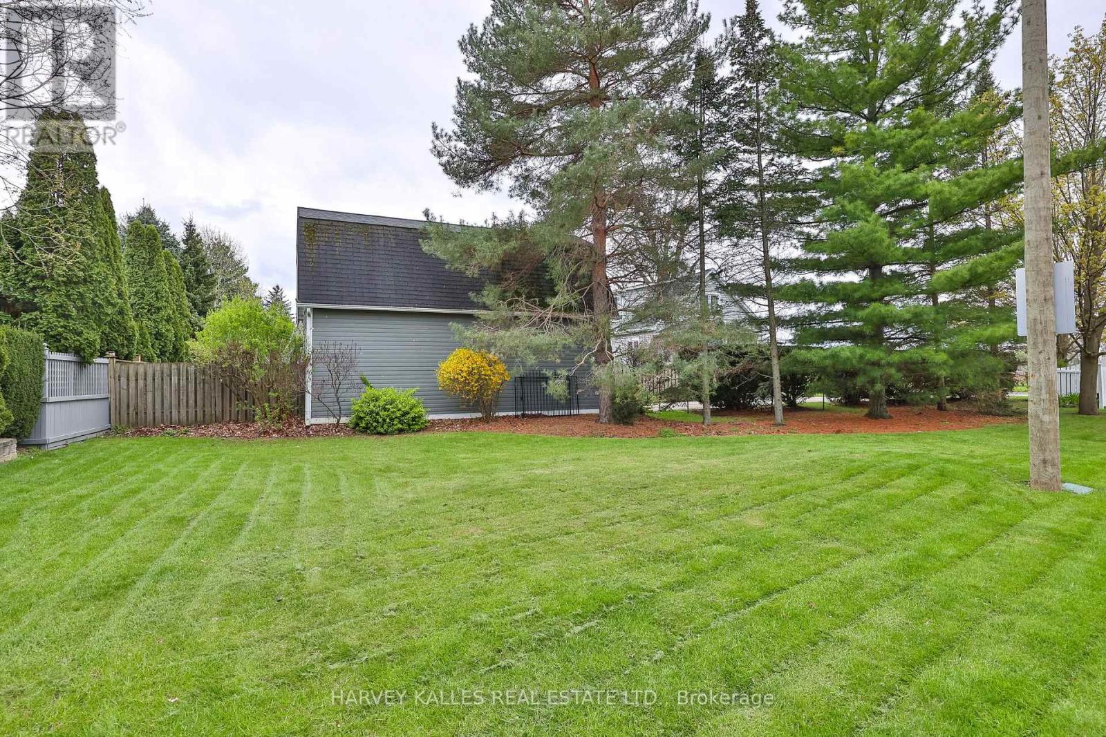 179 Niagara Street Property Photo 31