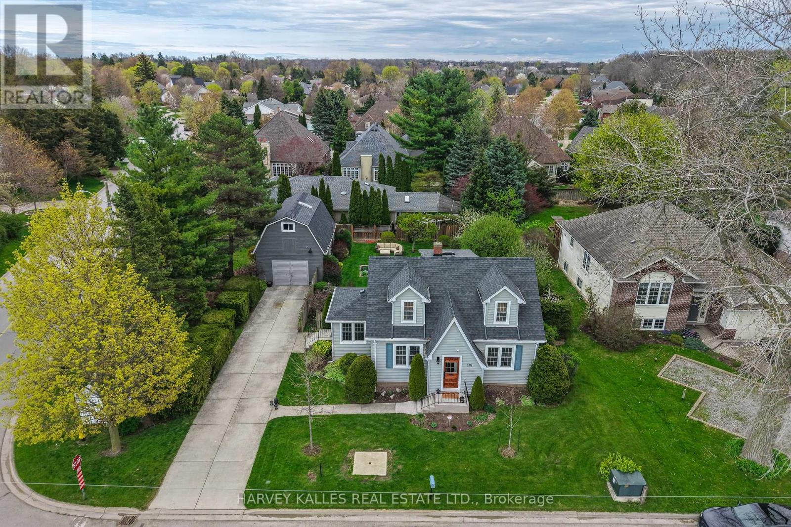 179 Niagara Street Property Photo 32