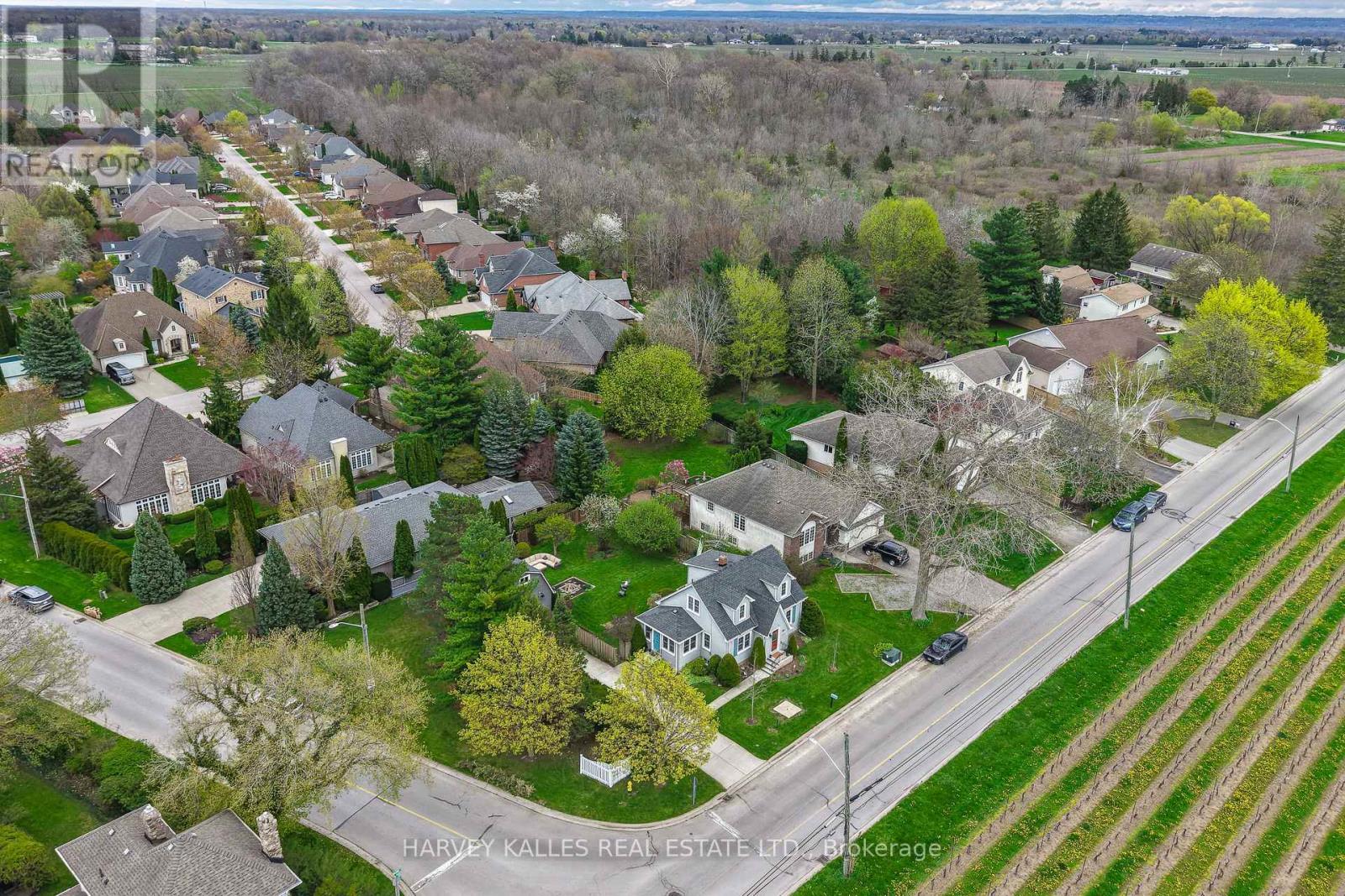 179 Niagara Street Property Photo 35