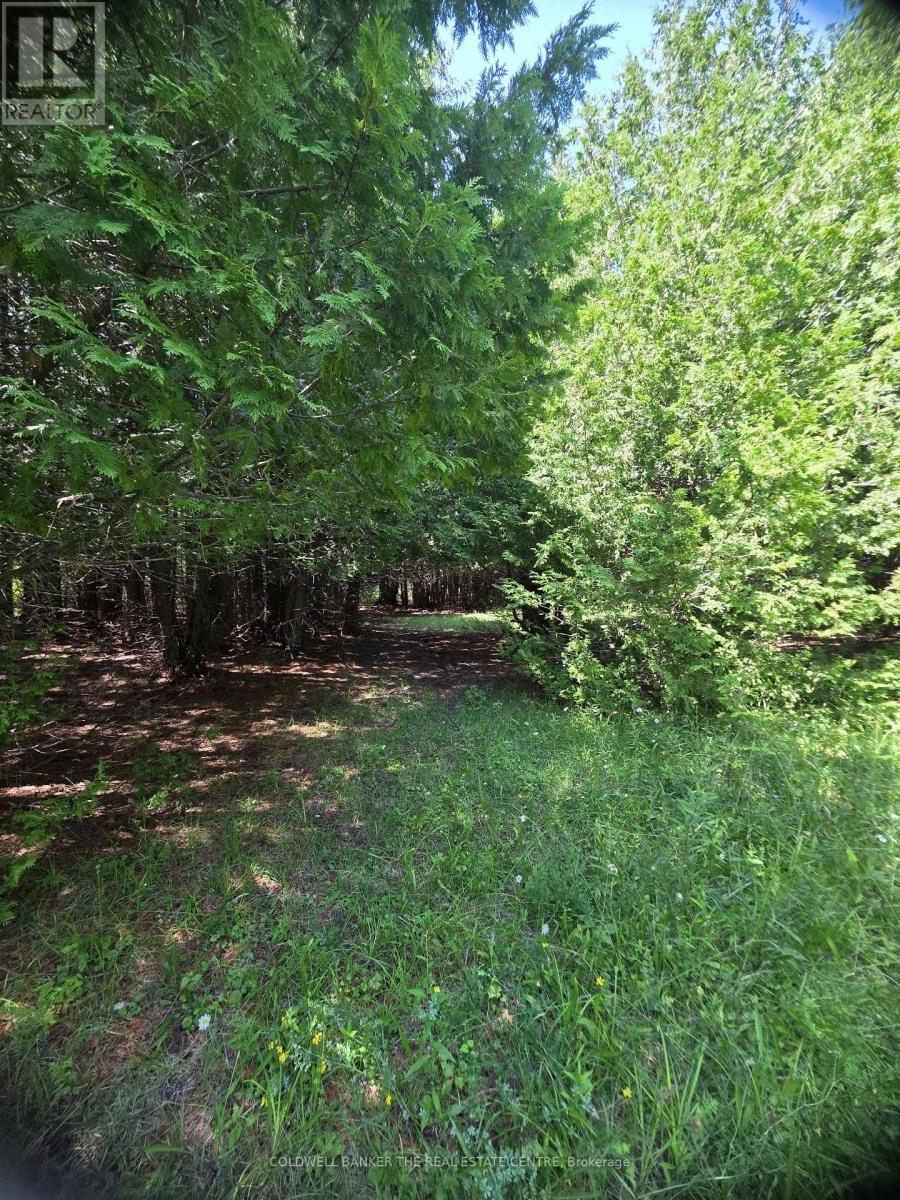 N/a Government Road W Property Photo 1