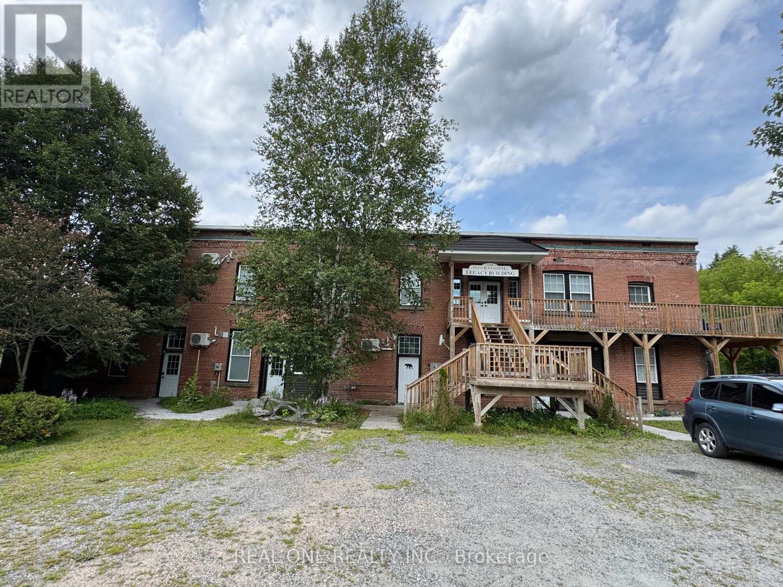 145 Syples Street Property Photo 1