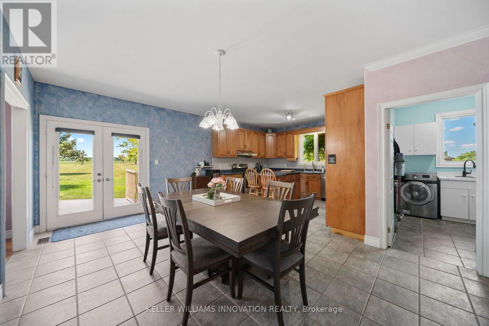 18 Featherstone Avenue Property Photo 8