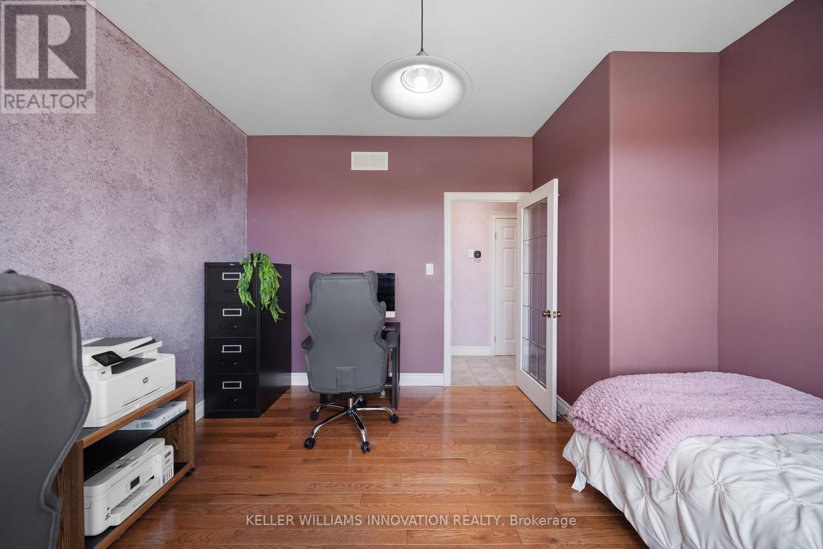 18 Featherstone Avenue Property Photo 18