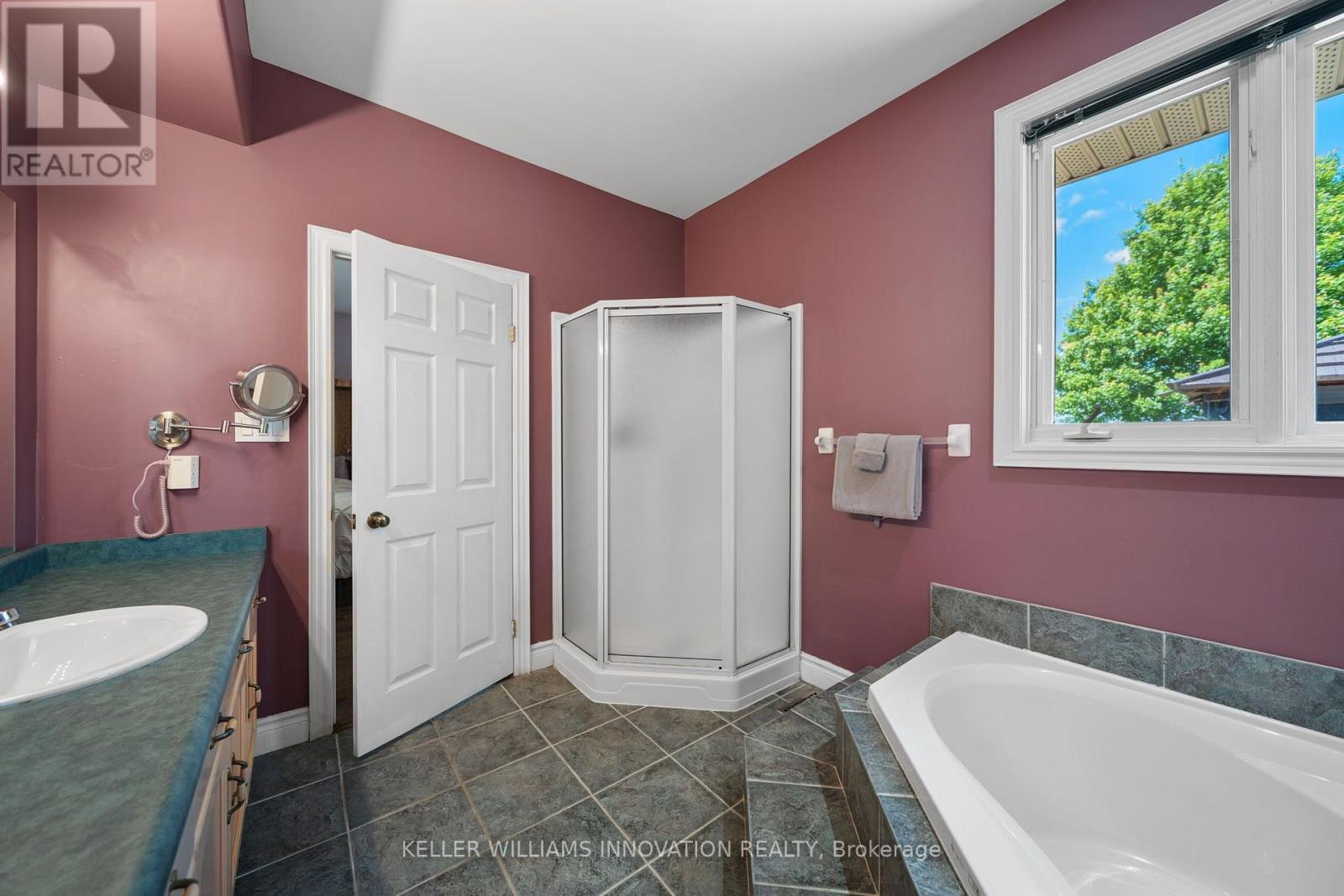 18 Featherstone Avenue Property Photo 24
