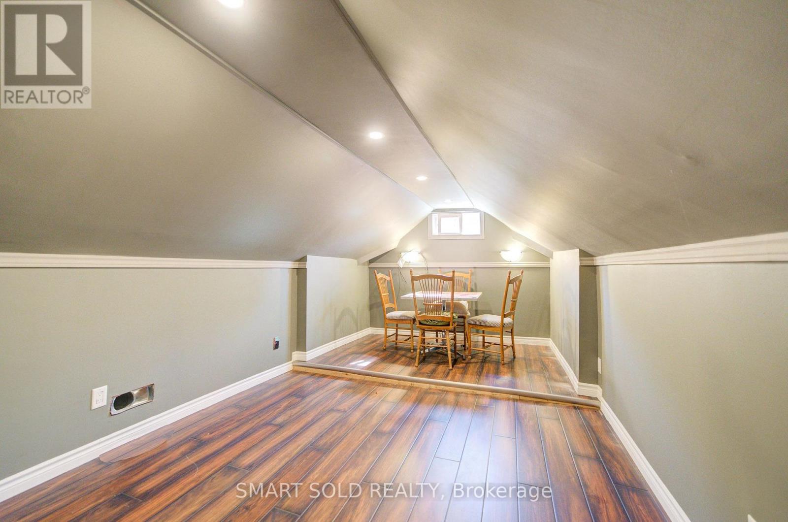 4096 Broughton Avenue Property Photo 20