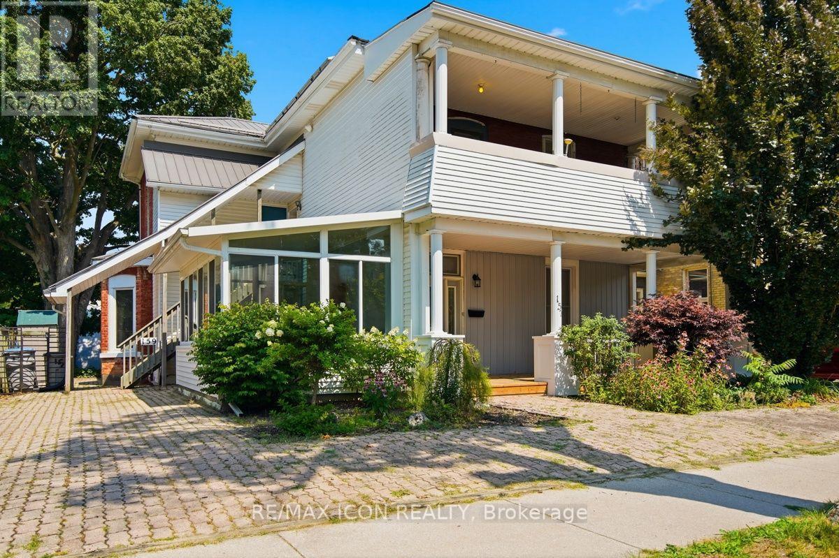 159 FRONT STREET W